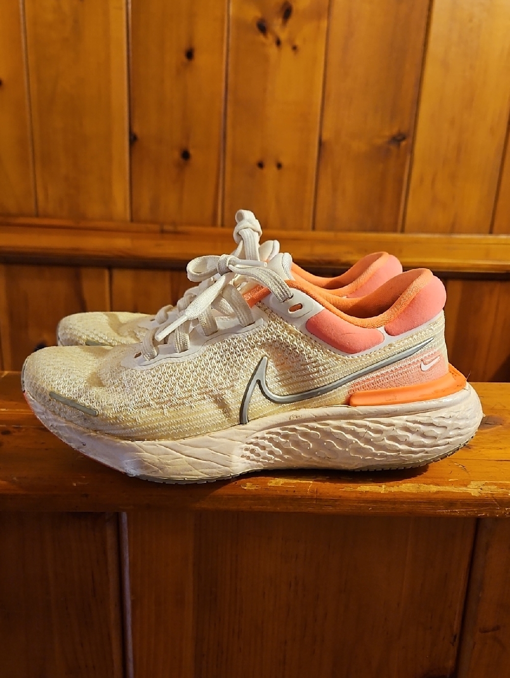 Mango/ White Nike React Escape RN Size 7 1/5
